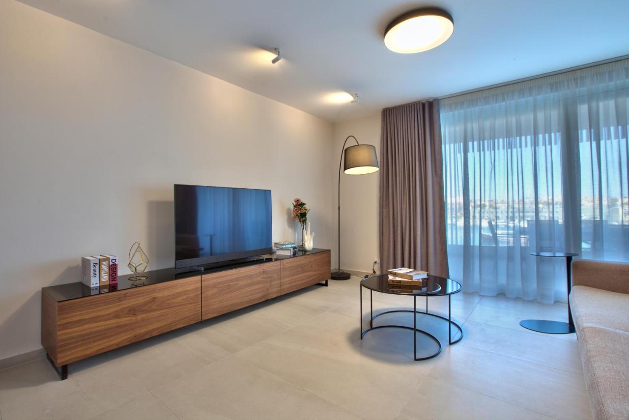 Sea Front Spacious Valletta Views Apartments Sliema Zewnętrze zdjęcie